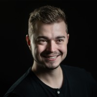 Simon Huck Email
