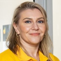 Yana Kuneieiva Email