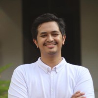 Trimegah Securities Employee Dennis Tutuko's profile photo
