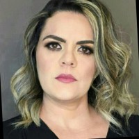 Vila Employee Elisângela Filgueira's profile photo