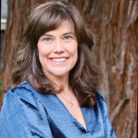 Suzy Deering