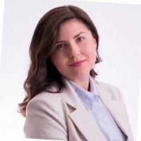 Yana Marfina Email & Phone Number