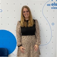 Dóra Jankovics Email