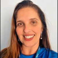 Colégio e Curso pH Employee Luciana Portugal's profile photo