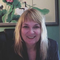 Discovery Groups, LLC Employee Dana Young's profile photo