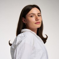 Leonie Woolf Email