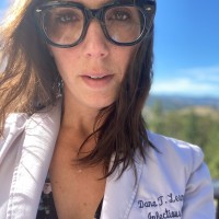 Skylight Psychedelics Employee Dana Lerman's profile photo