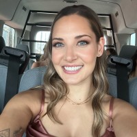 Nicole Bloch Email