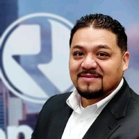 Republic Bank Of Chicago Employee Roberto Villa's profile photo