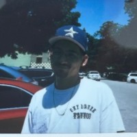 Squeek Lights Employee Noah Reyna's profile photo