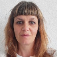 Amandine Larra Email
