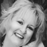 Paul Michael Company Employee Debra Bailey's profile photo