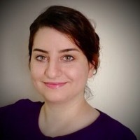 Paniz Rostamkalaei Email