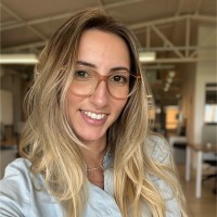 Bruna Baungarten Email