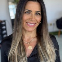 FMP (Fundação Escola Superior do Ministério Público) Employee Luciana Schmidt MacHado's profile photo
