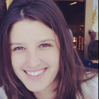 Manuela MacIel Email