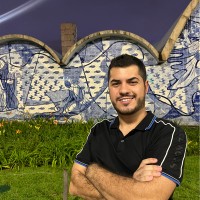 Roberto R. Email