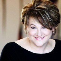 Cos Bar Employee Julie Fowler's profile photo