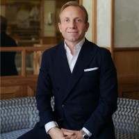 Robert Hållstrand Email & Phone Number