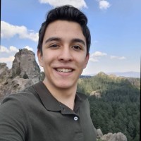 Einteligent Employee Roberto B.'s profile photo