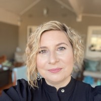 Heidi Connell Email