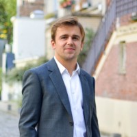 Vadim Rebaud Email