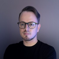 Lukasz Jackiewicz Email