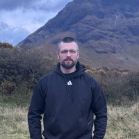 Tomasz Czerwinski Email
