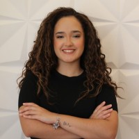 Giovanna Moreira Email