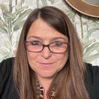 Tracey Thomson Email