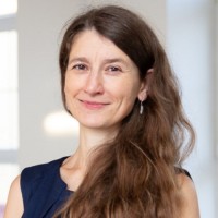 Iva Špačková Email