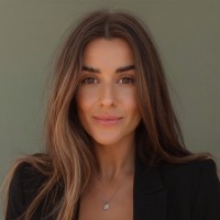 Veronica Flores Email & Phone Number