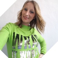 HELPHONE Employee Julia Yoldi's profile photo