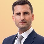 King & Spalding Employee Simon Maynard's profile photo