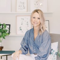 Minted Employee Leah Bisch's profile photo