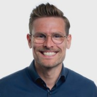 Eli Hanak Email