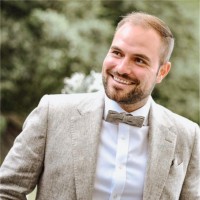 Alexander Kuster Email