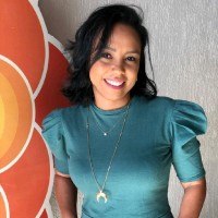 Mega Moda Employee Núbia MacHado's profile photo