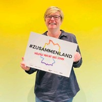 Lisa Brüggemann Email