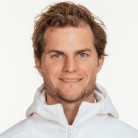 Oskar Oly Email