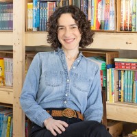 Nashville Book Connection Employee Clare Clarke's profile photo