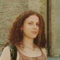 Esmé Soler Email