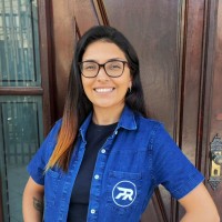 PECASRAPIDAS.COM Employee Karine Bezerra's profile photo