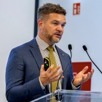 András Vér Email