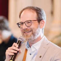Florian Bauer Email & Phone Number
