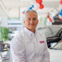 E-mail e número de telefone de Paul Sansone Jr