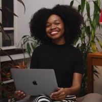 Grupo Trigo Employee Thays Luz's profile photo