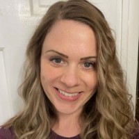 Elyse Hahn Email & Phone Number