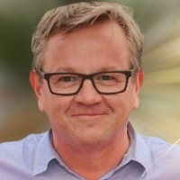 Lutz Bauer Email