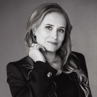 Dorota Kosiorek Email